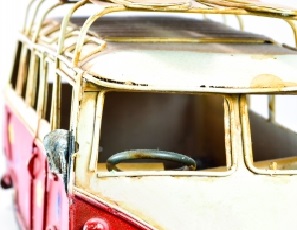 Carros abandonados poderão ser recolhidos
