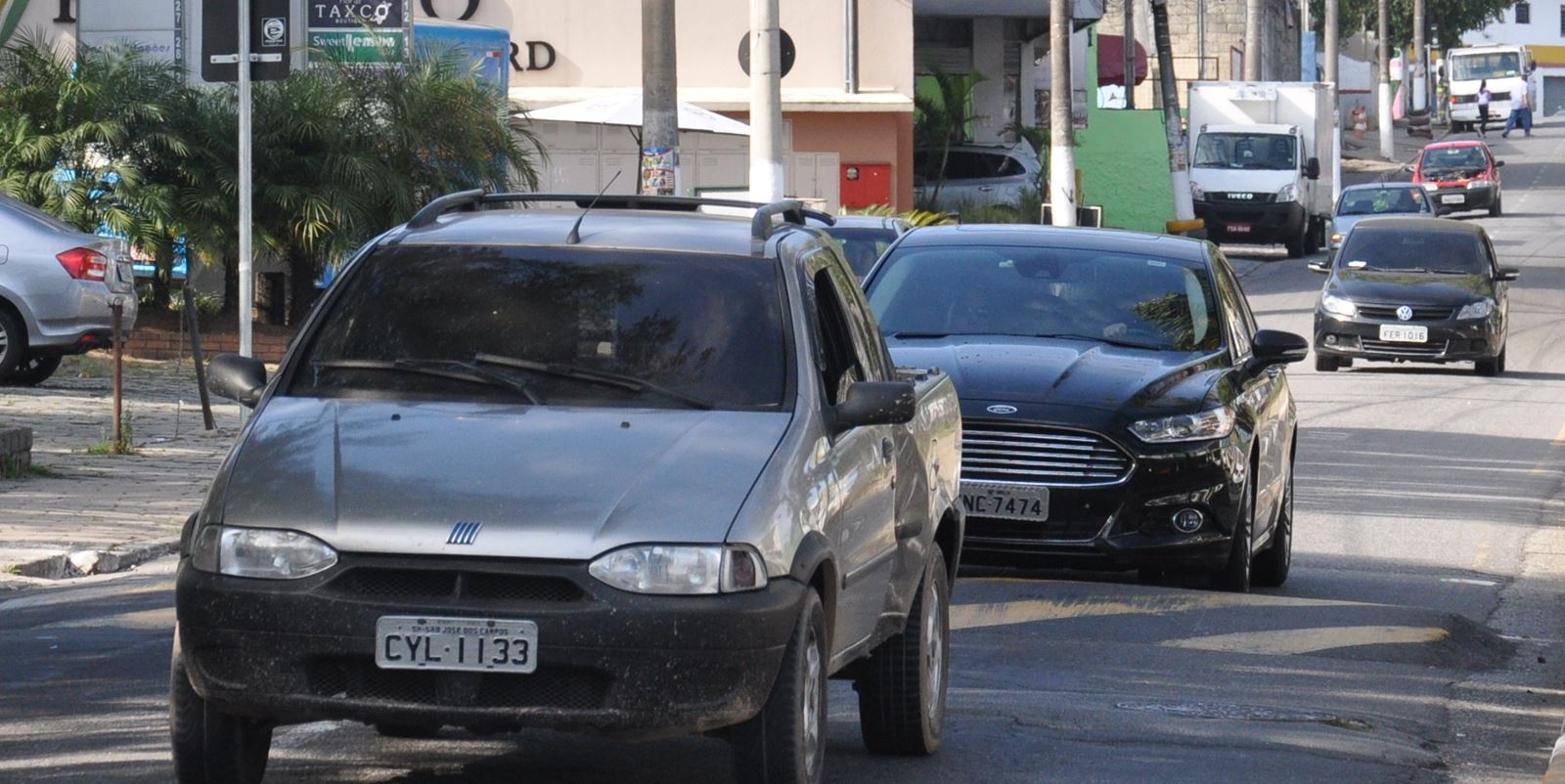 Instalação de lombadas é solicitada para cinco vias