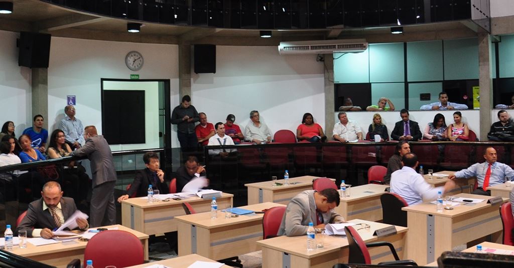 Câmara inicia análise do Orçamento 2015