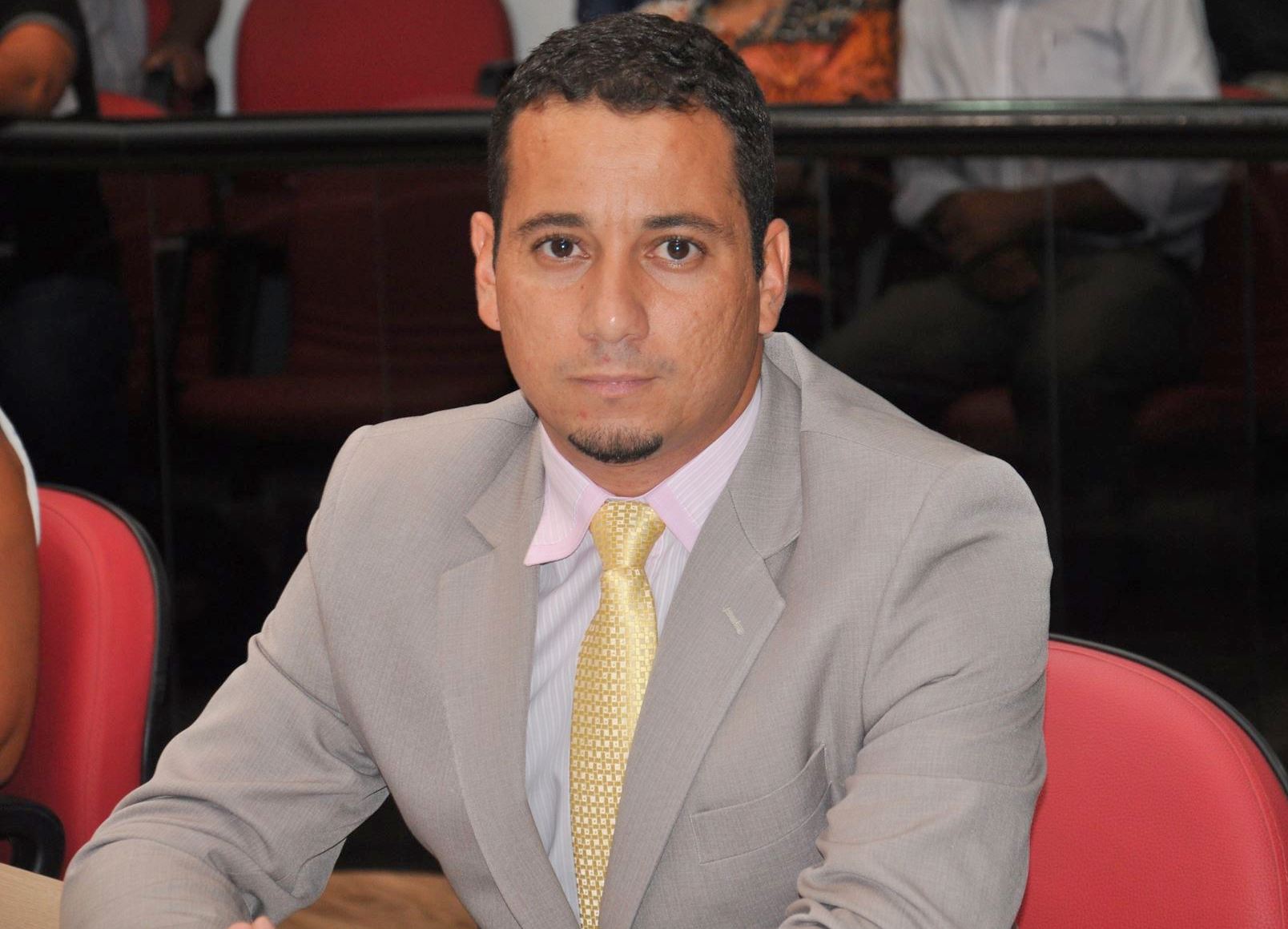 Caroba defende debate sobre instalação de UTI Neonatal