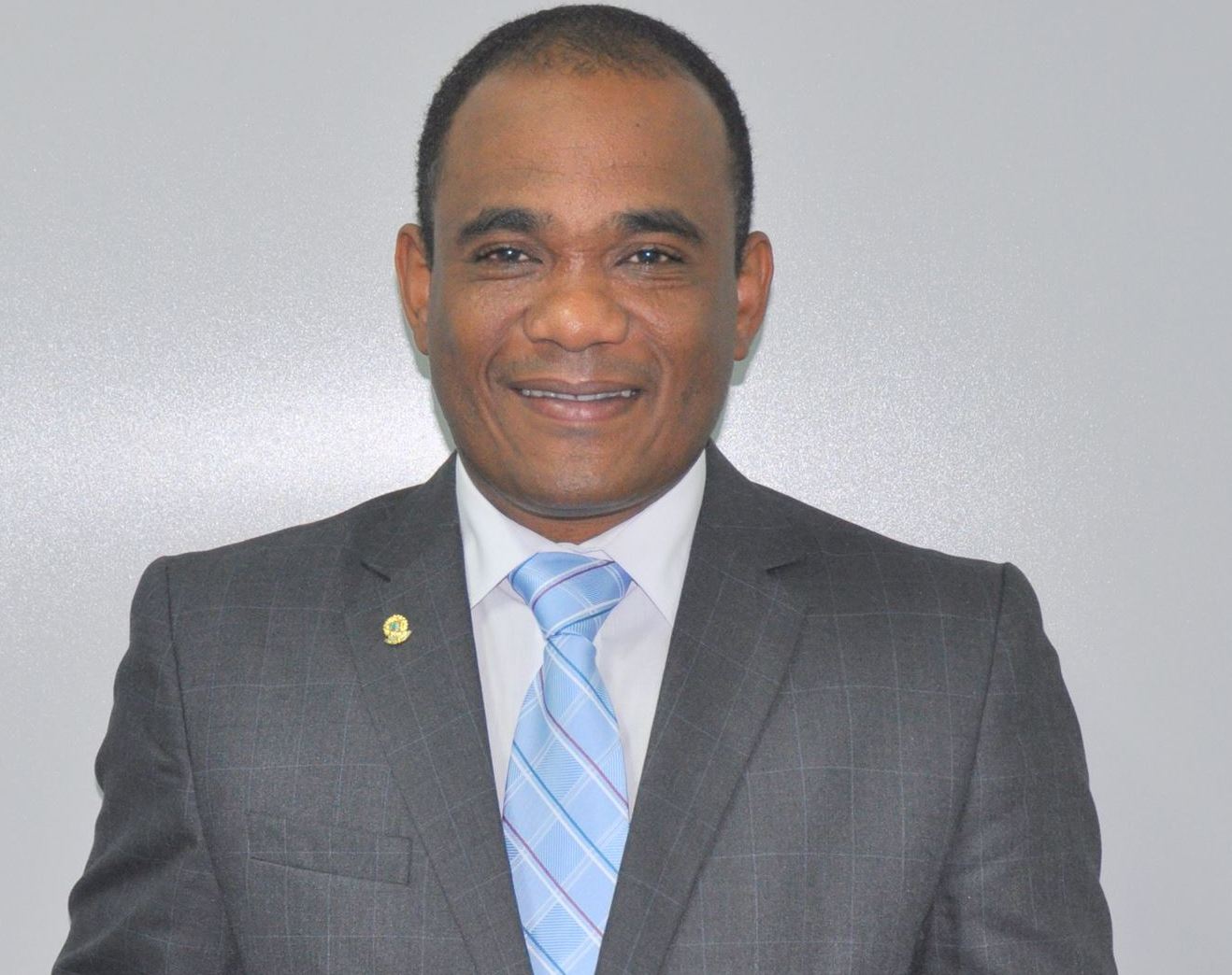 Gabriel dos Santos é o novo líder do governo