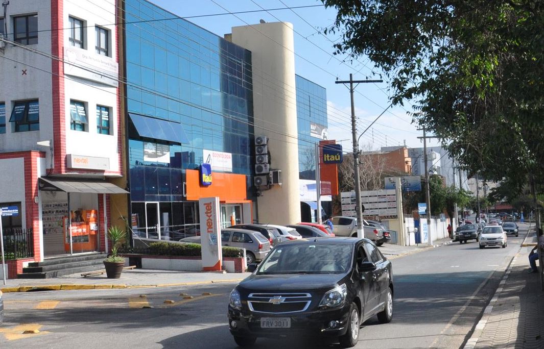 Lei altera horário de funcionamento das agências bancárias em Arujá