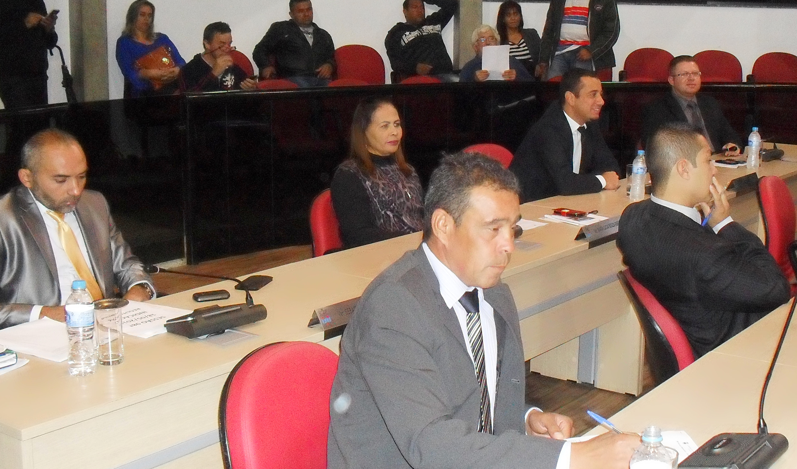Câmara aprova reajuste de benefício para profissionais do Mais Médicos