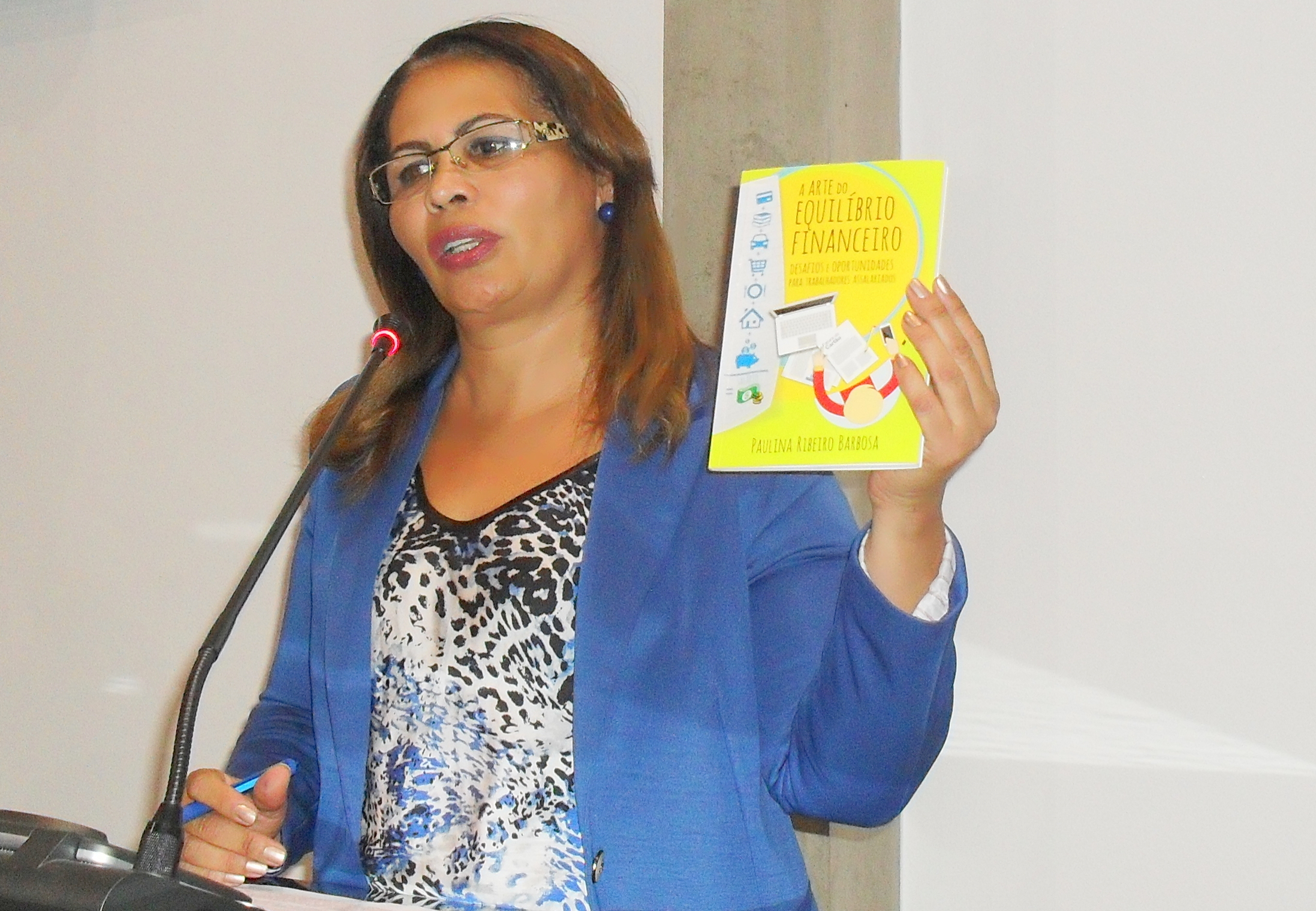 Por iniciativa de Lúcia Ribeiro, Câmara homenageia Paulina Barbosa