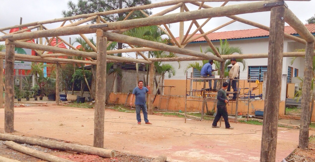 Prefeitura instala cobertura em academia perto da Apae a pedido de Gil do Gás