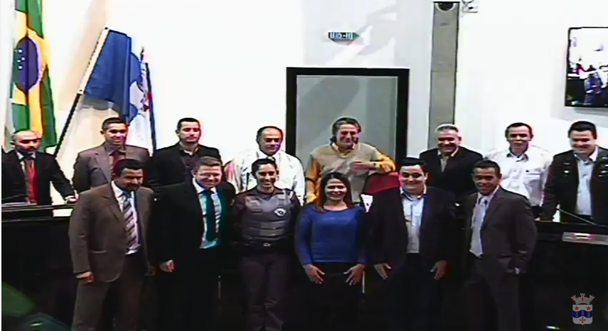 Cabo PM Kátia Moura recebe homenagem do Legislativo por trabalho no Proerd