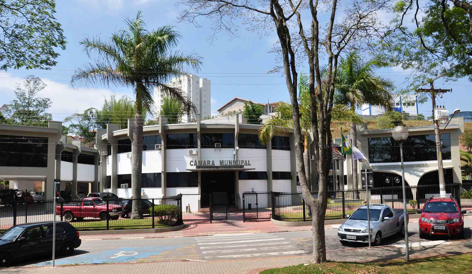 Câmara fecha na segunda-feira (12/10) e transfere sessão para 19/10