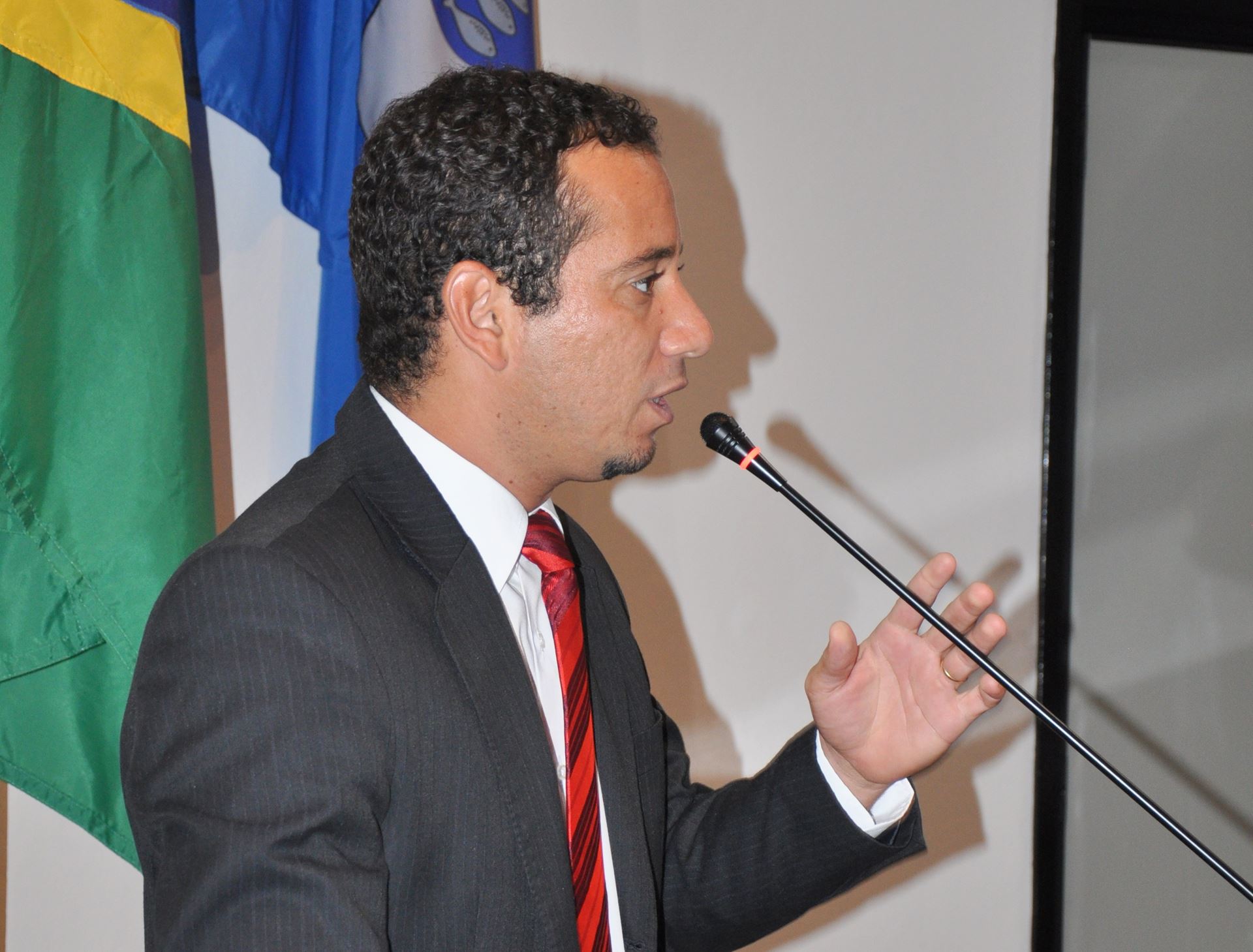 A pedido de Caroba, secretários deverão explicar andamento de Plano de Reflorestamento da área do Fórum
