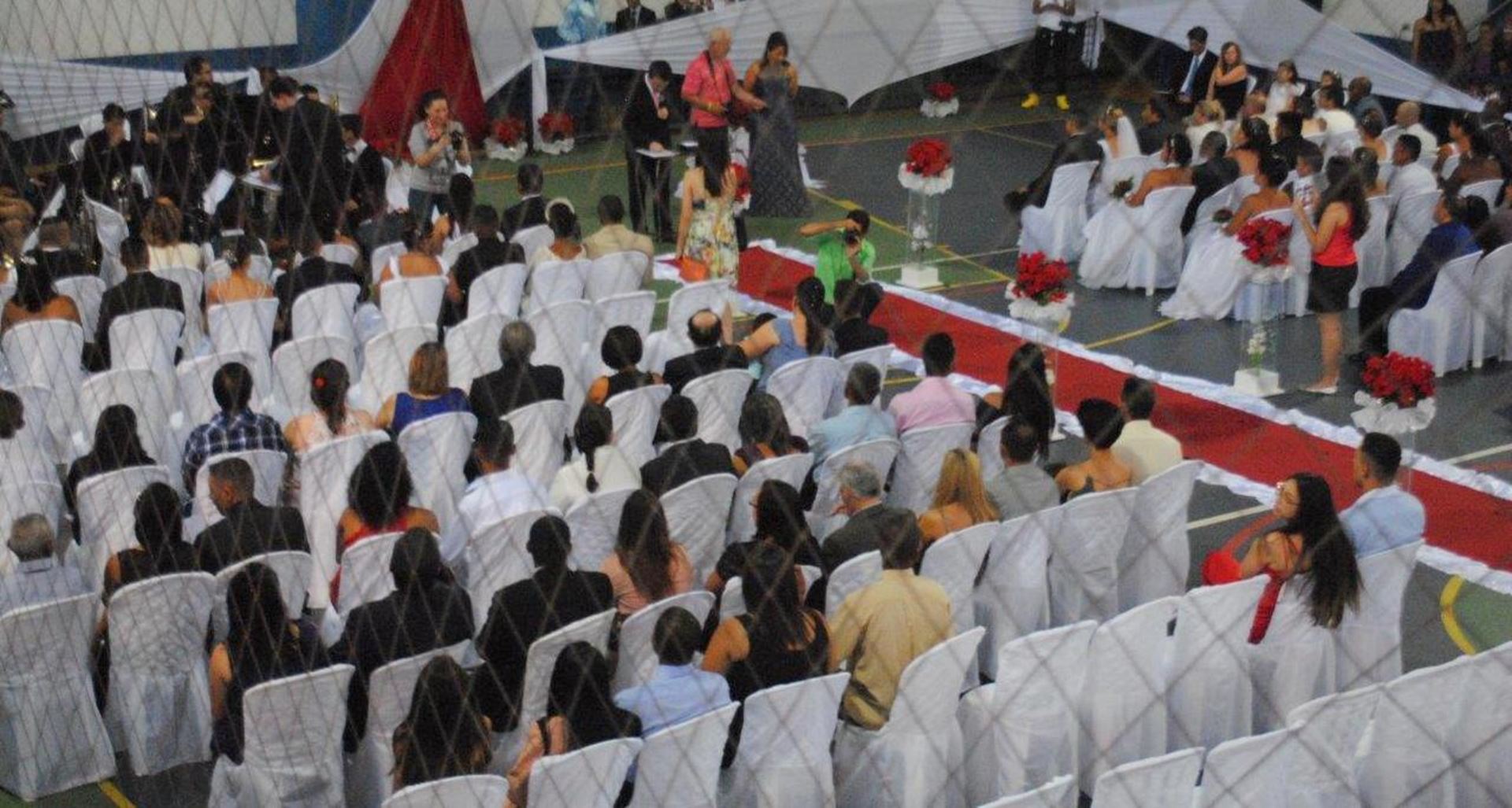 Emocionante, 1º Casamento Comunitário realiza sonho de casais em Arujá