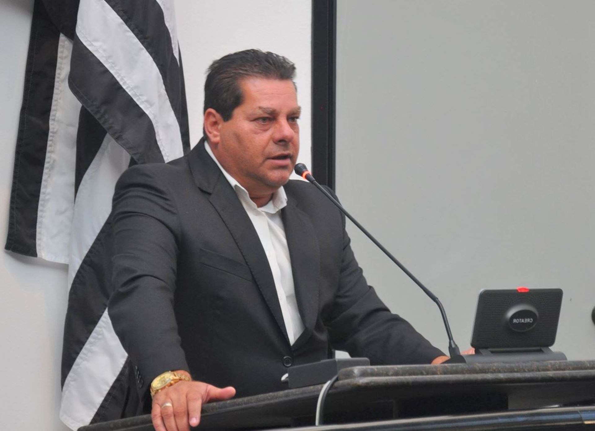 Gil do Gás cobra ronda ostensiva no Jordanópolis e troca de lâmpadas