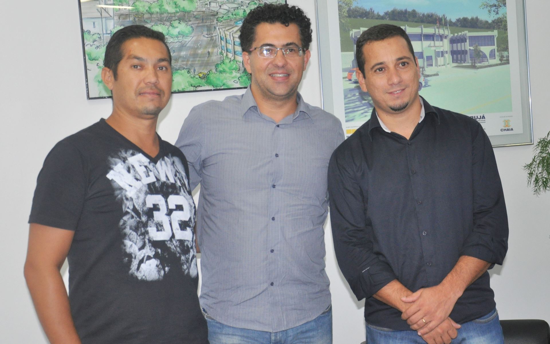 Deputado Alencar Santana visita Caroba e anuncia emenda de R$ 300 mil para Arujá