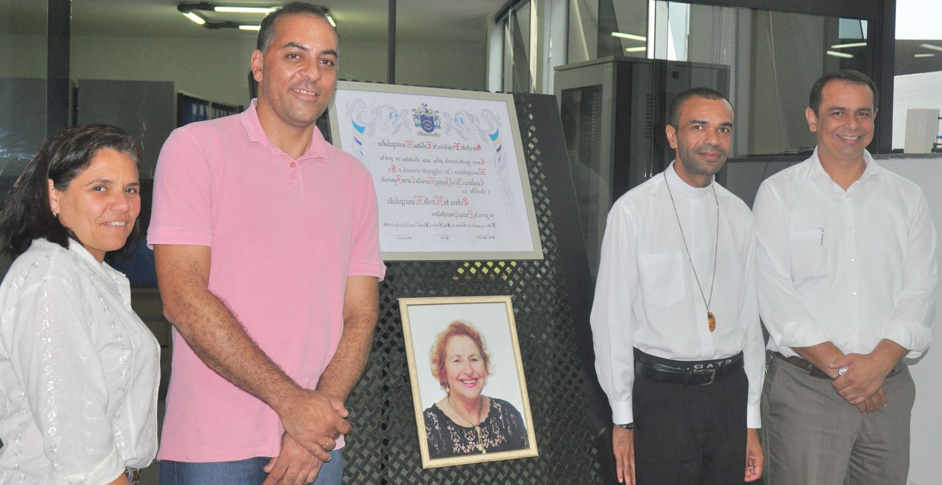 Câmara recebe visita de Padre Cleriston