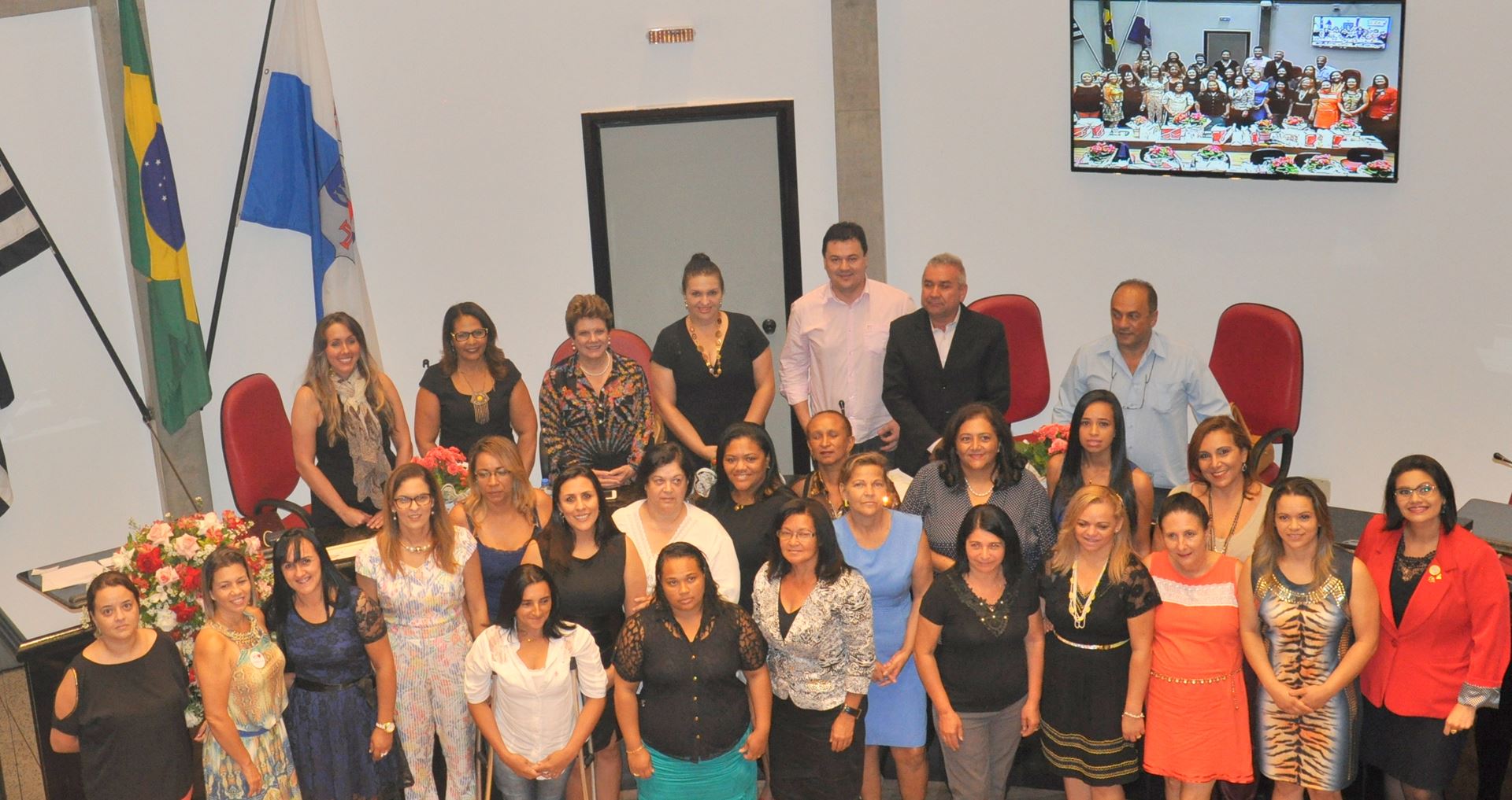 Câmara de Arujá lembra 8 de março com homenagens e reflexões