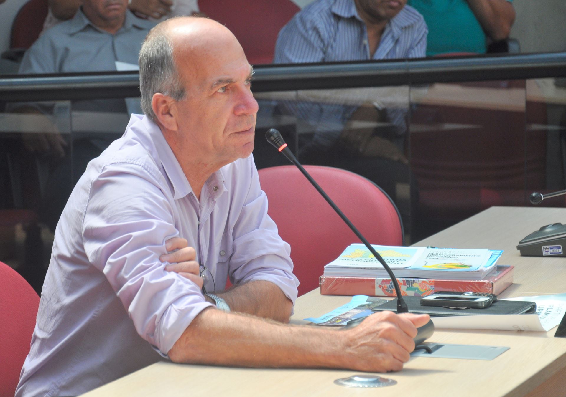 Prefeito nomeia novos responsáveis por secretarias