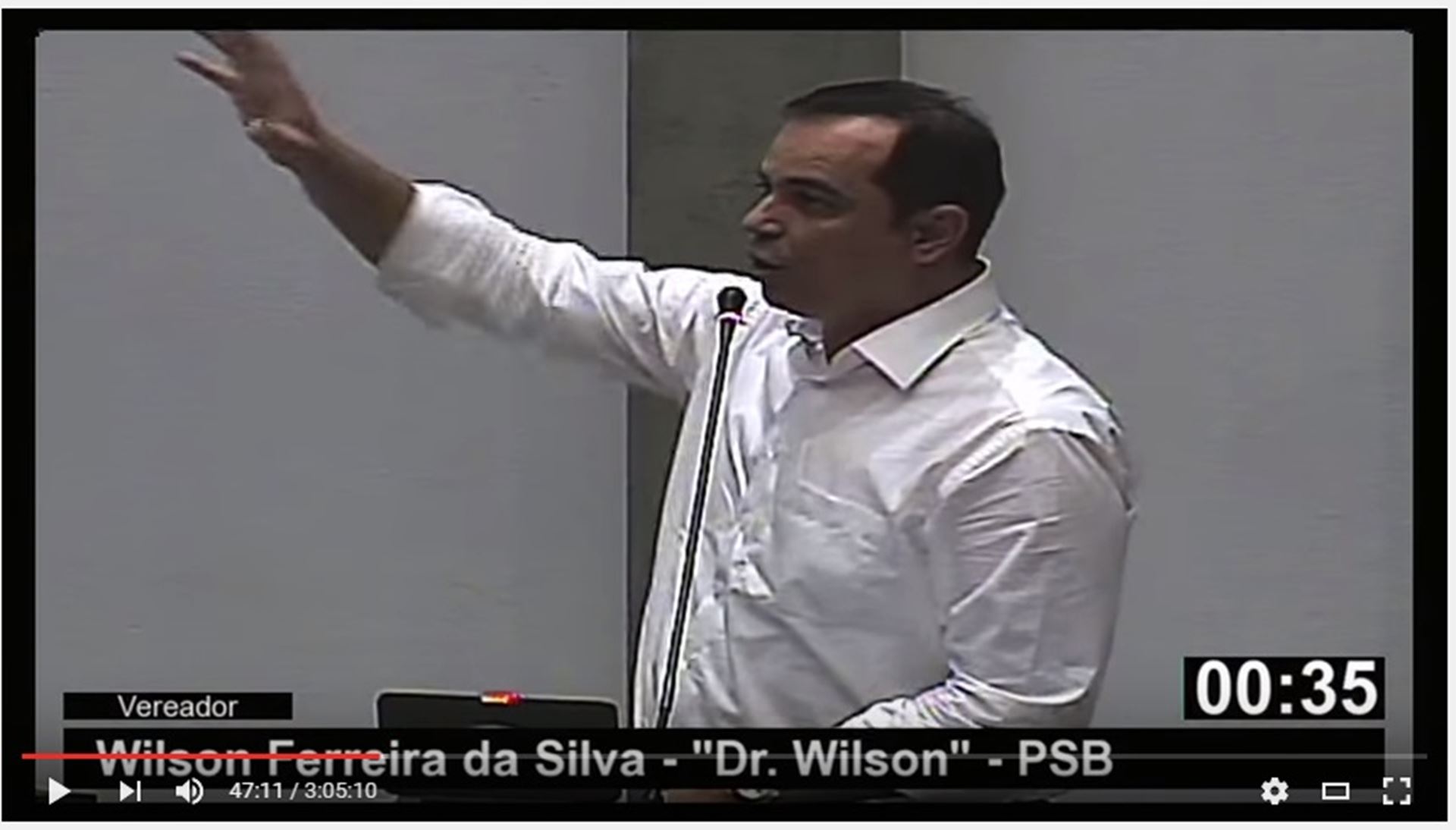 Dr. Wilson pede retirada de placas turísticas que indicam trajeto para equipamentos inexistentes