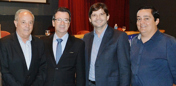 Abelzinho acompanha Prefeito a Brasília para solicitar novo trevo ligando Dutra a SP-88