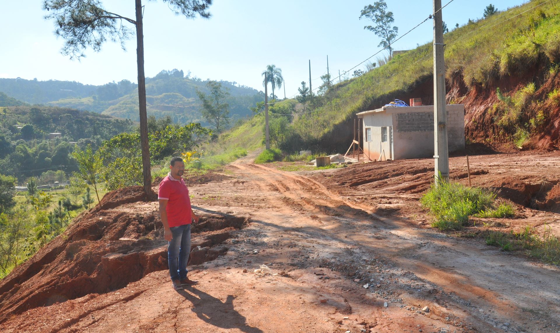 Jussival reivindica infraestrutura na rua 4 do Copaco e melhorias na Estrada dos Índios
