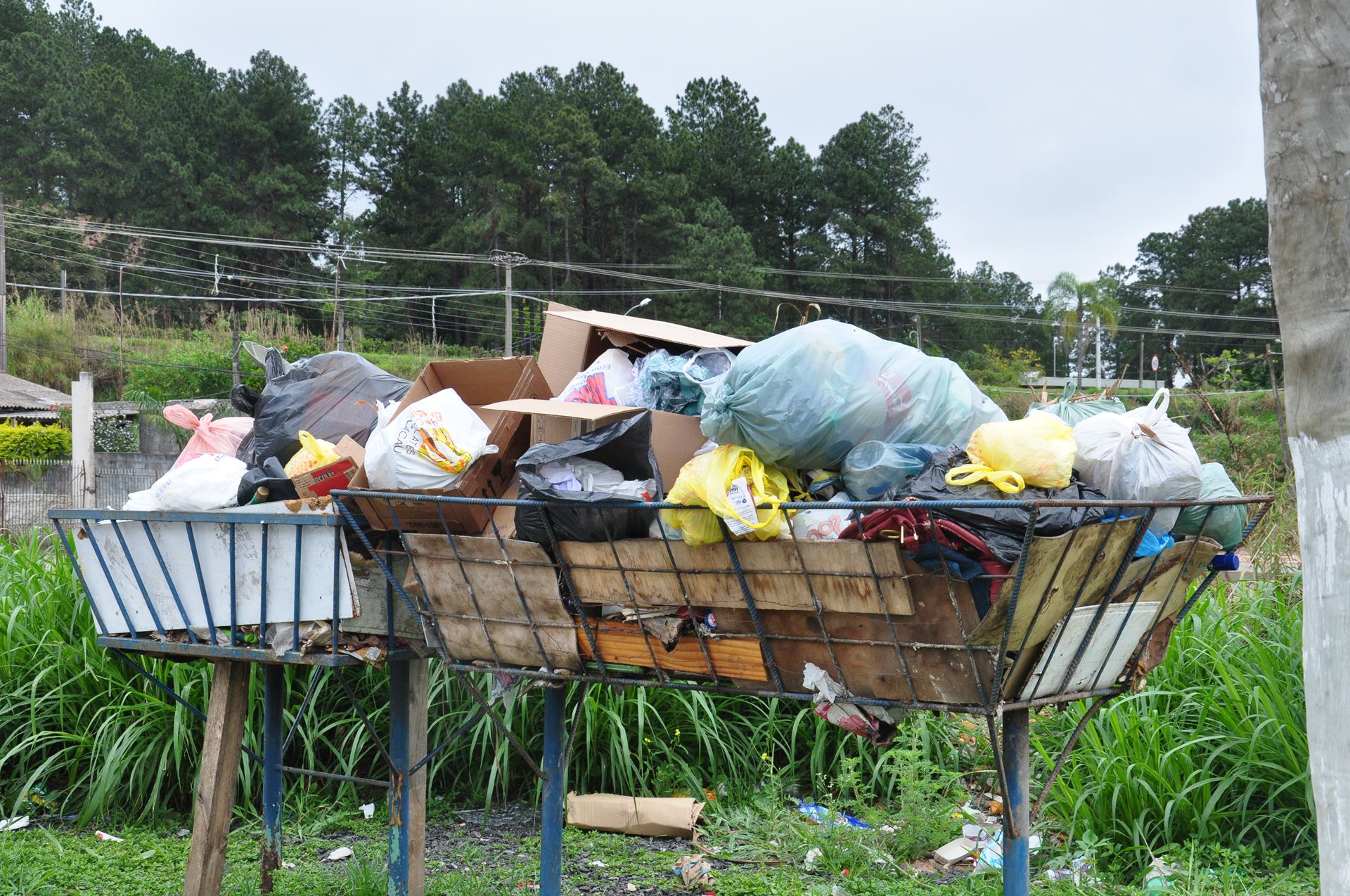 Apenas 2,7% do lixo recolhido em Arujá é reciclado