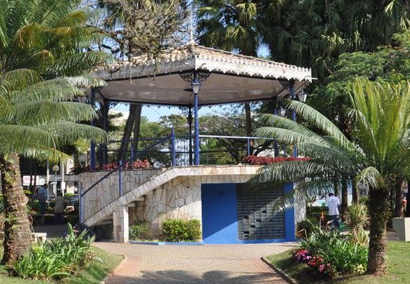 Gabriel solicita reforma e manutenção de banheiros da Praça do Coreto