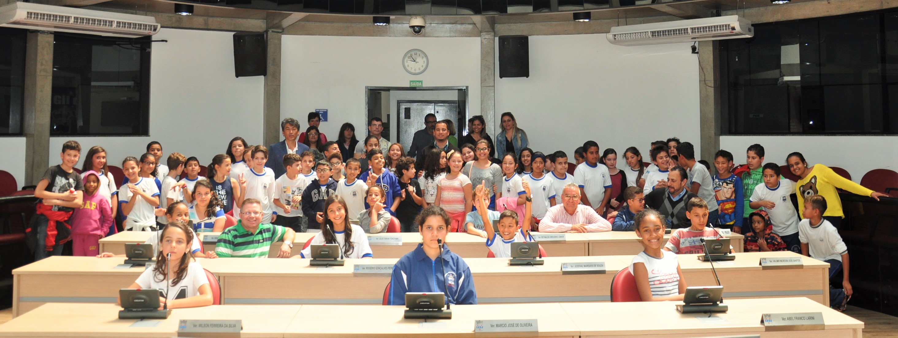 Estudantes se transformam em candidatos (as) e eleitores (as) no Sidônia