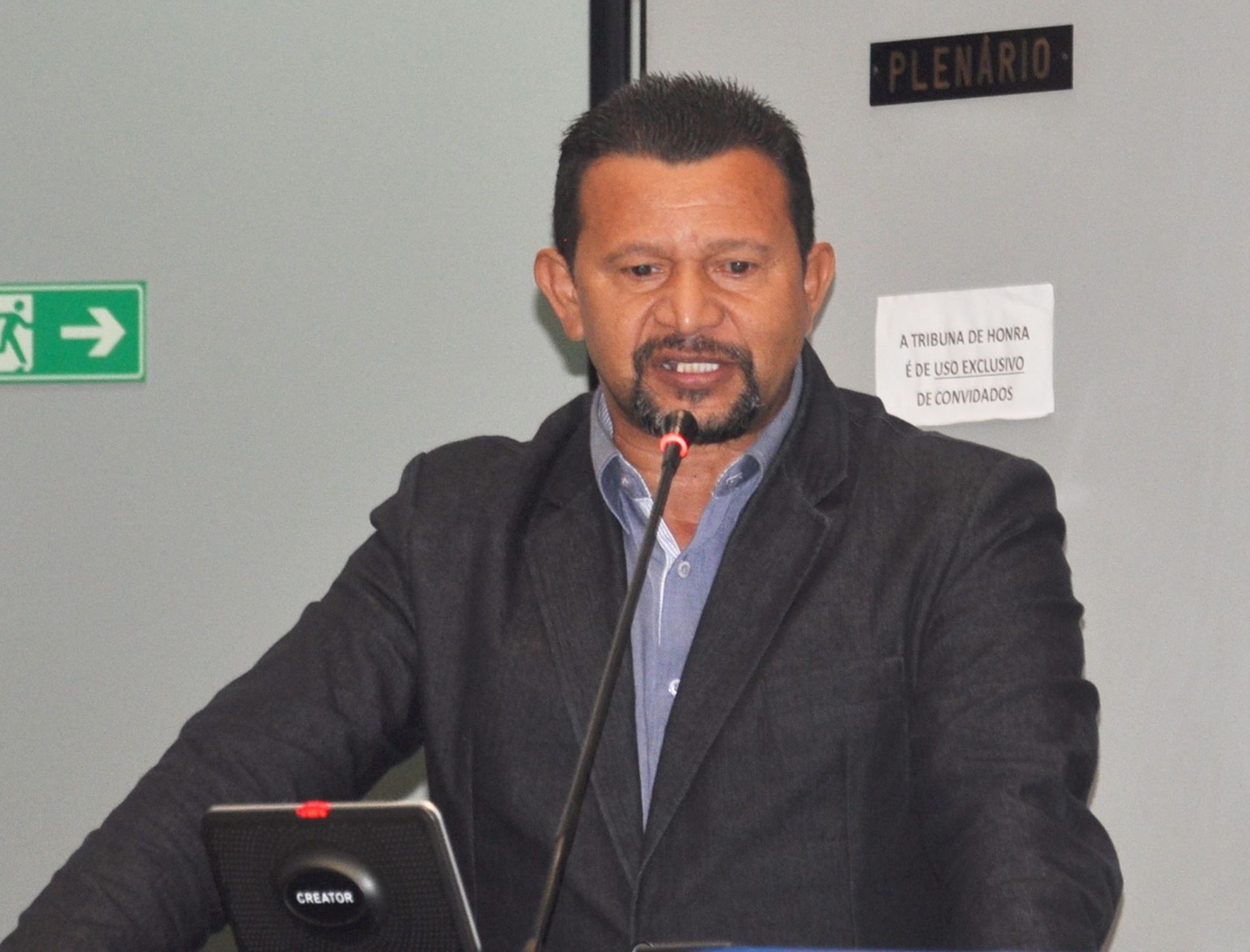 Jussival reitera pedido de criação de vagas para carga e descarga na rua Wenceslau Brás