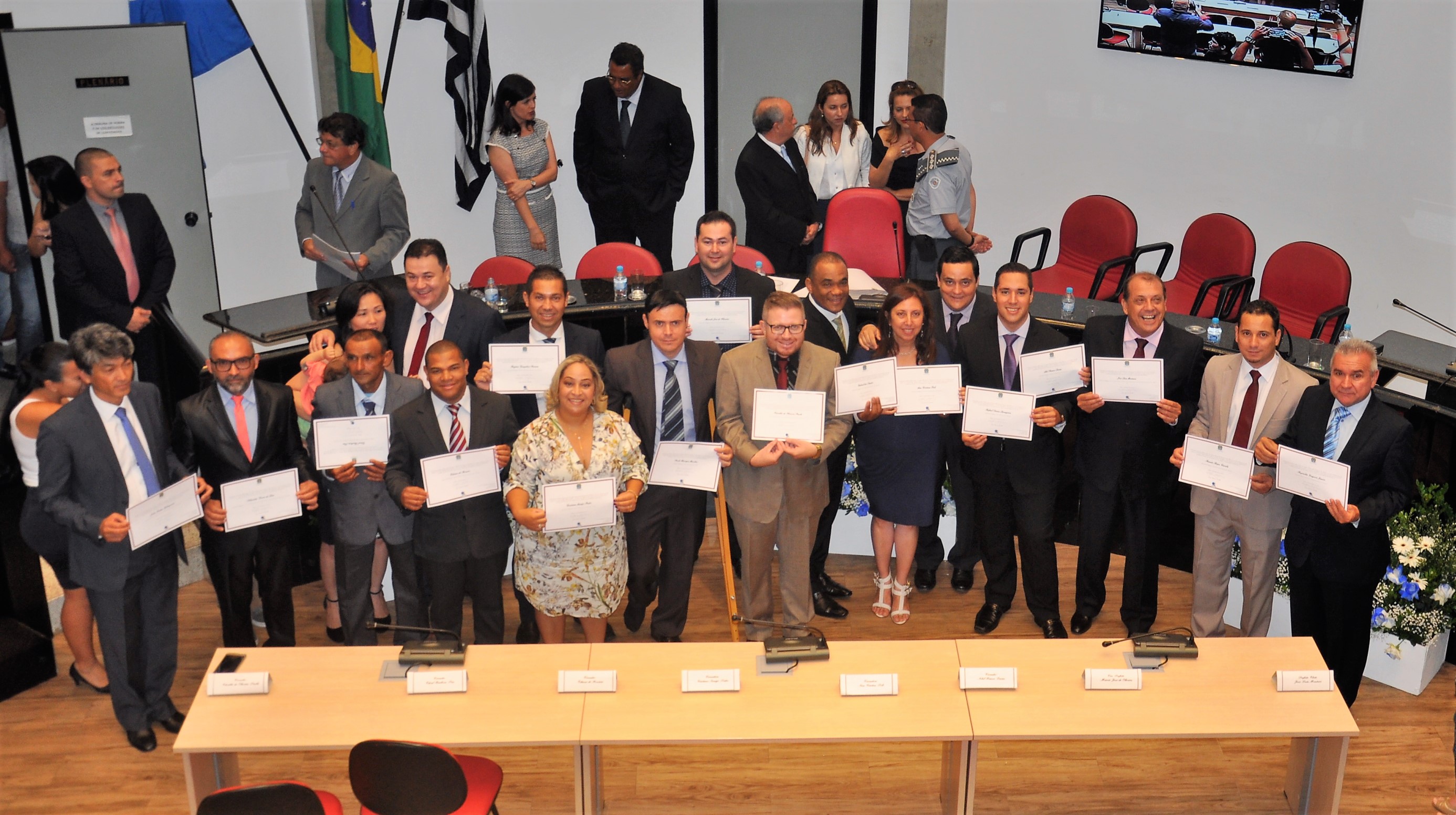 Posse de prefeito, vice-prefeito e vereadores será domingo (1º/1)