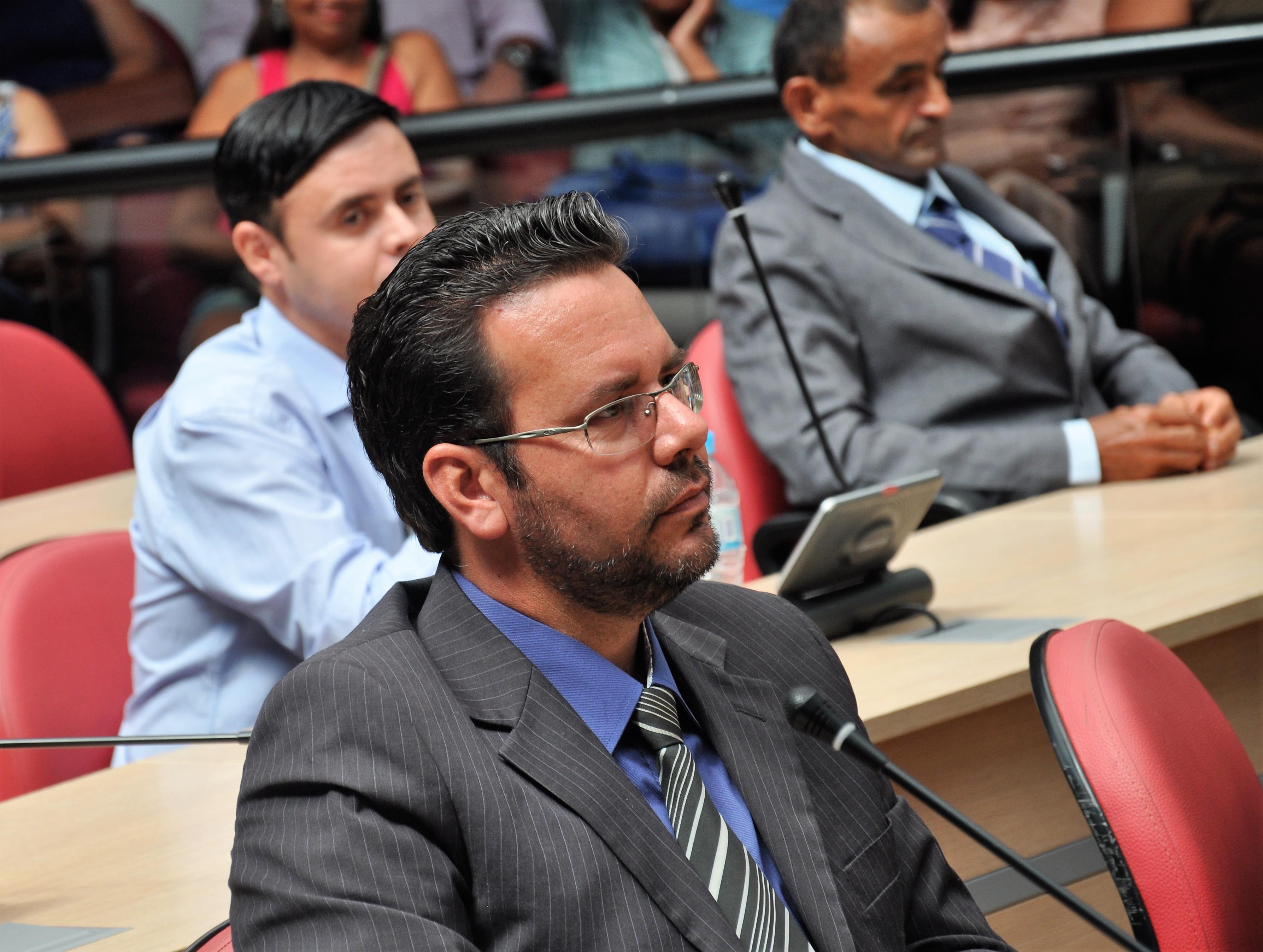 Luiz Fernando questiona Prefeitura sobre interesse em manter convênio com a Aeuta