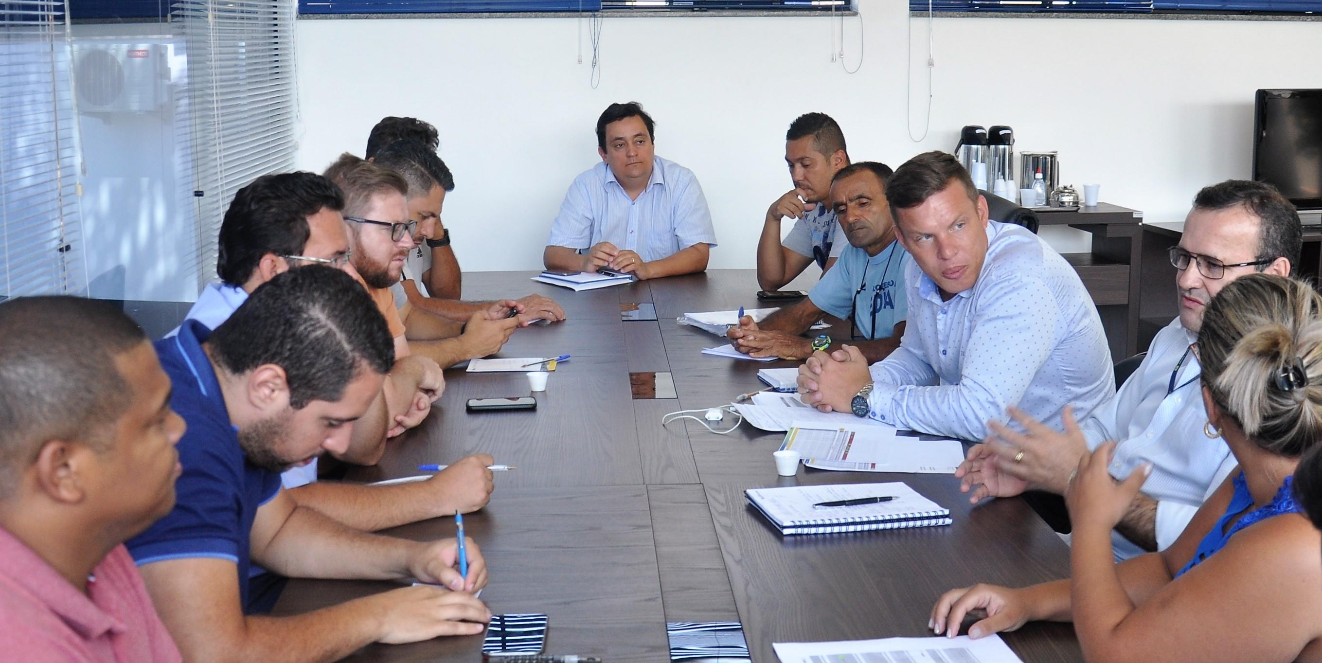 Vereadores e Viação Arujá vão discutir melhorias para o transporte coletivo