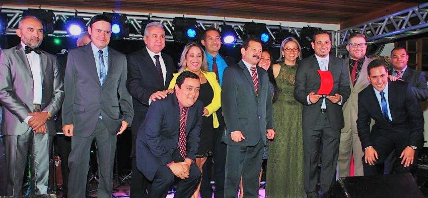 Paulinho Maiolino e Renato Caroba recebem Prêmio Destaque 2016