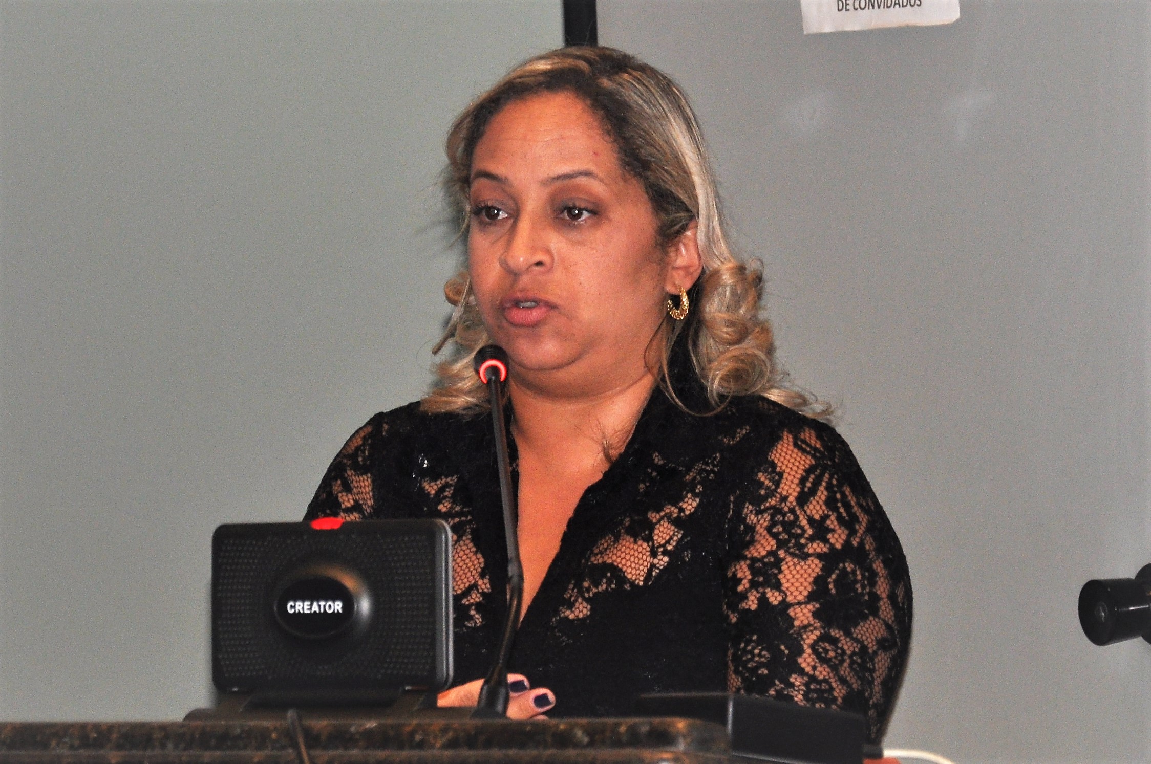 Agora é Lei: por iniciativa de Cris do Barreto, medicamentos devem ser distribuídos nos finais de semana e feriados