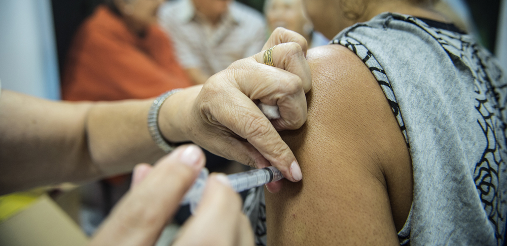 Sábado (25/11) é dia de vacinação contra febre amarela em Arujá