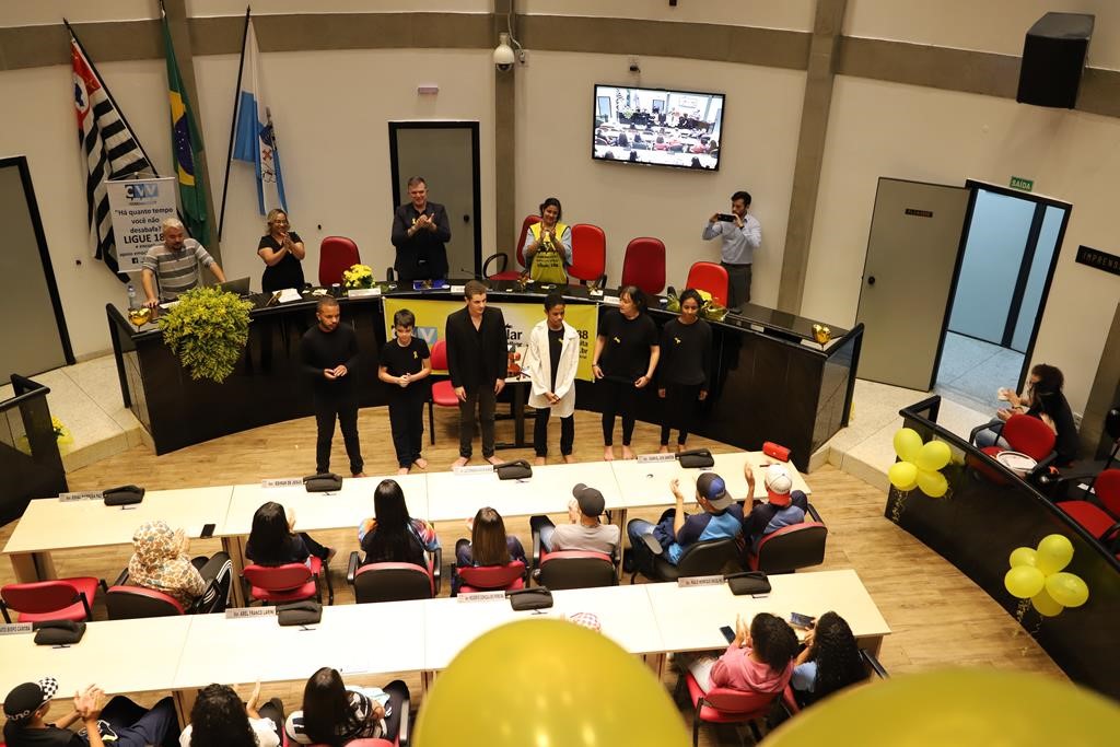 Profª Cris realiza evento de encerramento do Setembro Amarelo